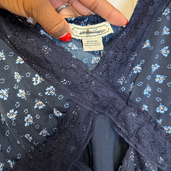 American Eagle Dress Womens Medium Navy Blue Floral Lace Trim Satin Cut Out M - Picture 5 of 9